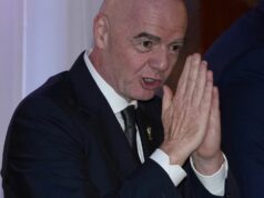 Krajiny majstrovstiev sveta sa obávajú straty peňazí na turnaji kvôli vysokým nákladom Prezident FIFA Gianni Infantino pod tlakom nákladov