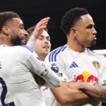 Noah Okafor z Leeds United oslavuje