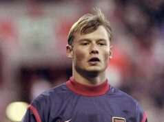 Legenda Arsenalu Alex Manninger zomrel ako „auto zrazené vlakom“ pri hororovej nehode Alex Manninger