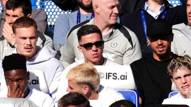 Liam Rosenior zdvihne veko ságy Enza Fernandeza a trvá na Enzo Fernandez