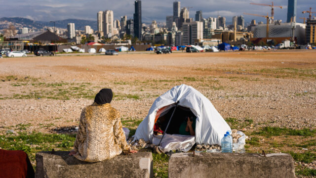 Libanon čelí rastúcej kríze vysídľovania | Izrael útočí na Libanon
