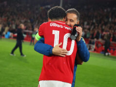 Liga majstrov v šampionáte? Forestovo žonglovanie pokračuje Alun Armstrong hrá za Ipswich