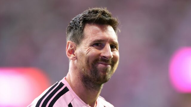 Lionel Messi sa usmieva