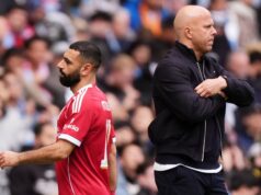 Liverpool: Arne Slot reaguje na zmeškaný trest „tieňového“ Salaha Liverpool: Arne Slot reaguje na zmeškaný trest „tieňového“ Salaha