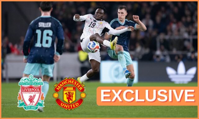 Liverpool a Man United sledujú prestup Nica Schlotterbecka
