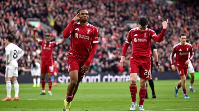 Rio Ngumoha sa opäť dostal na titulky, keď zažiaril za Liverpool