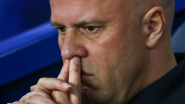 Liverpool sa rozhodol vyhodiť Arna Slota, pretože Alonso je „kontrast“ Liverpool sa rozhodol vyhodiť Arna Slota, pretože Alonso je „kontrast“ a čisté výdavky z piatich dôvodov