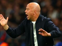 Liverpool sa rozhodol vyhodiť Arneho Slota po tom, čo prehra PSG nechala sezónu visieť na vlásku Arne Slot