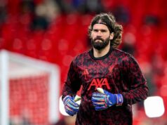 Liverpool utrpel masívne zranenie, keď Alisson vypadol „do konca sezóny“ Brankár Liverpoolu Alisson Becker