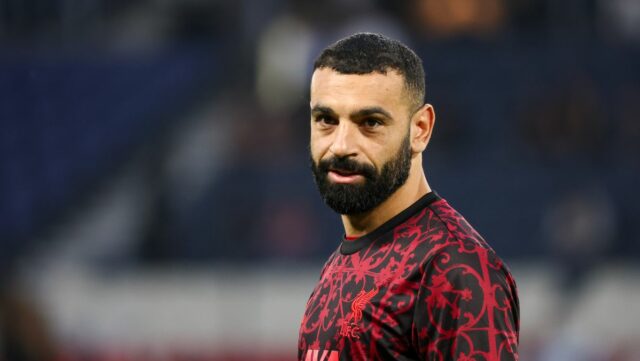 Liverpool zvažuje 33 miliónov libier hviezdy Premier League, ktorá by Yankuba Minteh oslavuje gól Brightonu