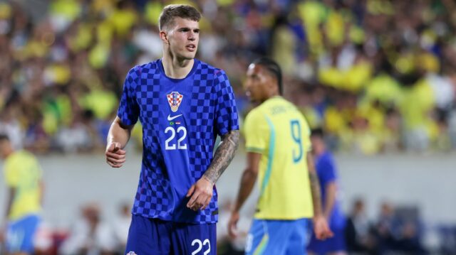 Tínedžer Tottenhamu Luka Vuskovič, ktorý je na hosťovaní v Hamburgu, má zranené koleno, ktoré je opotrebované, ako sa pôvodne predpokladalo