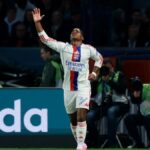 Lyon porazil PSG 2:1, čo dáva Lensovi novú nádej v boji o titul v Ligue 1