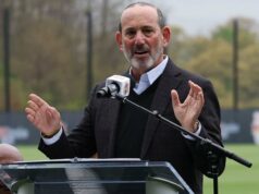 MLS commish obviňuje hackera zo zápalového príspevku MLS commish obviňuje hackera zo zápalového príspevku