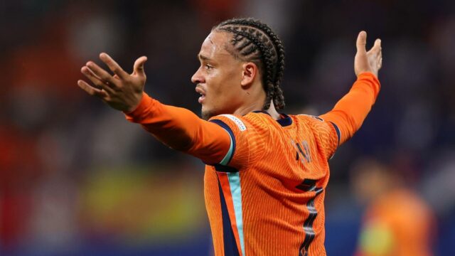 Majstrovstvá sveta vo futbale 2026 - Holandský stredopoliar Xavi Simons vypadol z turnaja pre zranenie ACL
