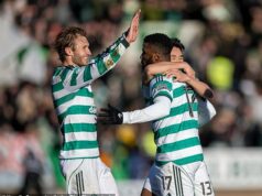 Máme späť hlad, hovorí šéf Celticu Martin O’Neill, keď víťazstvo nad Dundee zvyšuje výzvu k titulu Hráči Celticu oslavujú neskorý gól Kelechiho Iheanacha pri výhre 2:1 proti Dundee