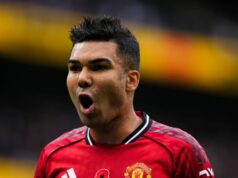 Man Utd povedal, aby zlomil banku kvôli výmene Casemira, keď bol zostavený užší výber piatich mužov Ruben Amorim prezradil, že stredopoliar Manchestru United Casemiro nemohol pokračovať proti Tottenhamu