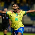 Akcie Eduarda Conceicaa sú preplnené a niektoré z najväčších svetových klubov ho chcú