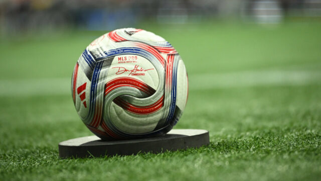 Manažér Masona Greenwooda ponúkol Paris FC
