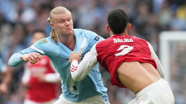 Manchester City vs Arsenal LIVE skóre: MCI 1-1 ARS; Skóre Cherki, Havertz
