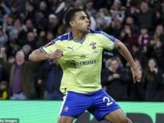 Manchester United a Everton patria do skupiny klubov, ktoré hľadajú hrdinov FA Cupu v hodnote 20 miliónov libier Manchester United a Everton majú toto leto na radare Shea Charlesa zo Southamptonu