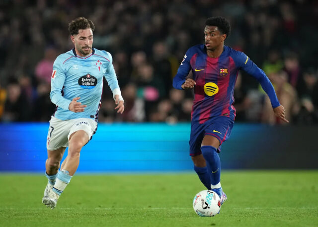 Manchester United prejavuje záujem o nábor tohto barcelonského ľavého obrancu: Hodí sa pre Carricka?
