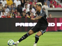 Manchester United v kombinácii s Morganom Rogersom – anglickou hviezdou, ktorá je otvorená odchodu z Aston Villy Manchester United v kombinácii s Morganom Rogersom – anglickou hviezdou, ktorá je otvorená odchodu z Aston Villy