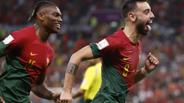 Manchester United využije útočníka v zmluve s Rafaelom Leaom
