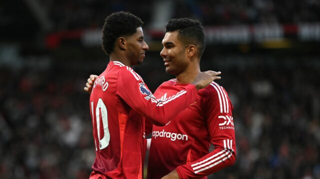 Rozhodnutia Marcusa Rashforda a Casemira viedli Manchestru United k prehodnoteniu financií