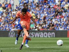 Marcus Rashford je „ochotný pristúpiť k zníženiu výplaty, aby opustil Man United a nemá v pláne už nikdy zaň hrať“, keďže Barcelona sa snaží znížiť jeho prestupovú čiastku 26 miliónov libier. Barca je na ceste k udržaniu si titulu v La Lige už tento víkend, ak výsledky pôjdu podľa svojich predstáv - čiastočne k tomu prispel aj Rashford, ktorý v sobotu strelil dôležitý gól z lavičky proti Getafe.