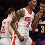 Marcus Smart hovorí, že Lakers musia byť ochotní prebehnúť cez stenu