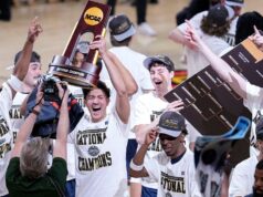 Mary Washingtonová vyhrala titul v divízii III na poslednú sekundu nad Emorym Mary Washingtonová vyhrala titul v divízii III na poslednú sekundu nad Emorym