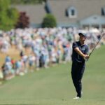 Golf – The Masters – Národný golfový klub Augusta, Augusta, Georgia, USA – 12. apríla 2026 Angličan Justin Rose zasiahol na 1. jamke počas posledného kola REUTERS/Mike Segar