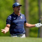Bryson DeChambeau zahral vo štvrtok na Masters v úvodnom kole za 76 bodov