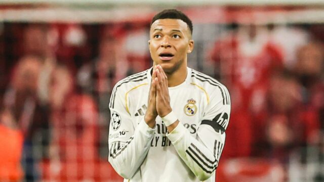 Mbappe kritizoval za „naplnenie šatne sebectvom“ vo flipe PSG
