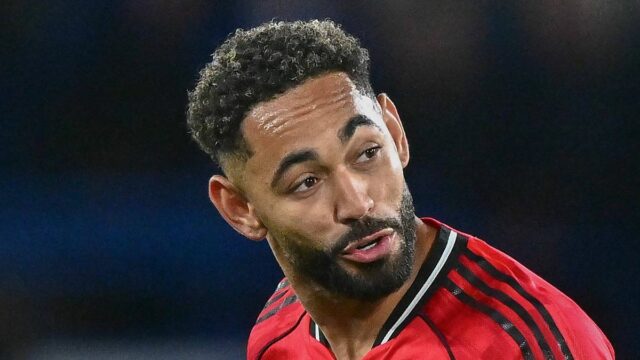 LONDÝN, ANGLICKO - 18. apríla: Matheus Cunha z Manchestru United oslavuje po strelení gólu počas zápasu Premier League medzi Chelsea a Manchestrom United na Stamford Bridge 18. apríla 2026 v Londýne v Anglicku. (Foto: Vince Mignott/MB Media/Getty Images)