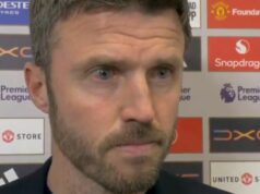 Michael Carrick zúri nad červenou kartou Lisandra Martineza pri porážke Man Utd – „najhoršie, čo som videl“ Michael Carrick