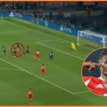 Michael Olise strelil úžasný gól Bayernu proti PSG