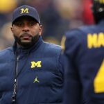 Michigan AD Warde Manuel hovorí, že sa cítil „zradený“ konaním Sherrone Mooreovej