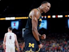 Michigan Wolverines porazil Arizonu, aby dosiahol národný šampionát Michigan Wolverines porazil Arizonu, aby dosiahol národný šampionát