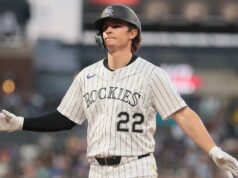 Mickey Moniak hovorí, že by si odrezal prst, aby mohol hrať v play-off MLB Mickey Moniak hovorí, že by si odrezal prst, aby mohol hrať v play-off MLB