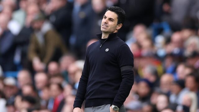 Mikel Arteta, manažér Arsenalu počas zápasu Premier League medzi Manchestrom City a Arsenalom na Etihad Stadium 19. apríla 2026 v Manchestri v Anglicku