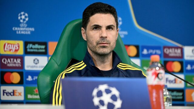 Mikel Arteta sa zrútil na tlačovej konferencii s opakovaním 'I'm Mikel Arteta sa zrútil na tlačovej konferencii s opakovaním 'I'm on fire'