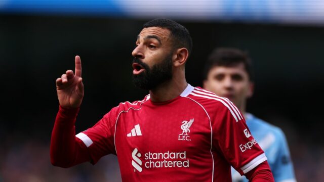 Mo Salah a Virgil van Dijk zaútočili po liverpoolskej hororovej Mohamed Salah počas porážky Liverpoolu v FA Cupe s Man City