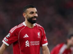 Mohamed Salah môže dať Rio Ngumoha vysnívaný darček na rozlúčku, keď opustí Liverpool Mohamed Salah z Liverpoolu