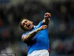 „Môžem hrať ďalšie štyri roky,“ tvrdí kapitán Rangers James Tavernier, pretože budúcnosť Ibrox zostáva na pochybách. James Tavernier, ktorému v lete vyprší zmluva, trvá na tom, že nepoľavuje