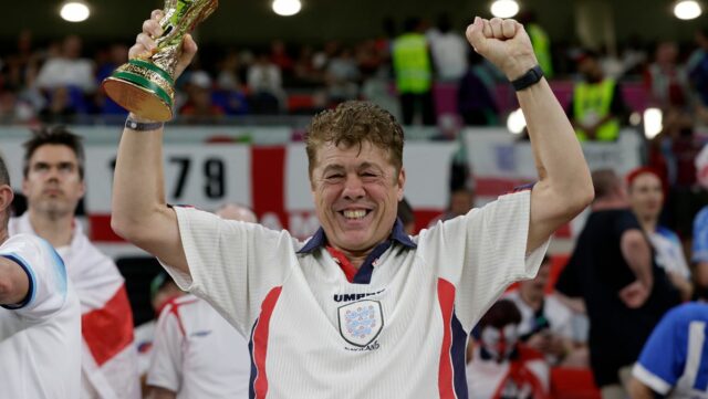 Andy Milne hovorí v In The Mixer