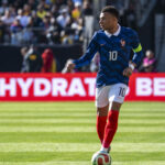 'Náhodné' klepnutie? Čo znamená najnovšia aktivita Kyliana Mbappeho na sociálnych sieťach pre Real Madrid