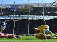 Najnovšie správy o zranení Liverpoolu, keď Arne Slot zasadil nový úder pred Crystal Palace Giorgi Mamardashvili sa zranil, keď sa márne pokúšal zastaviť skórovanie Beta počas zápasu anglickej Premier League medzi Evertonom a Liverpoolom na štadióne Hill Dickinson.