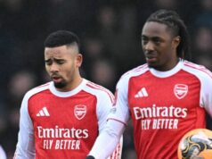 Najnovšie z Arsenalu: Gabriel Jesus odhaľuje rozhovory Eberechiho Eze ako hviezdy nabádanej, aby odmietla prestup (LR) Gabiel Jesus a Eberech Eze z Arsenalu počas zápasu tretieho kola Emirates FA Cup medzi Portsmouthom a Arsenalom 11. januára 2026 v Portsmouthe v Anglicku.