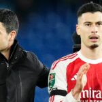Tréner Arsenalu Mikel Arteta a Gabriel Martinelli